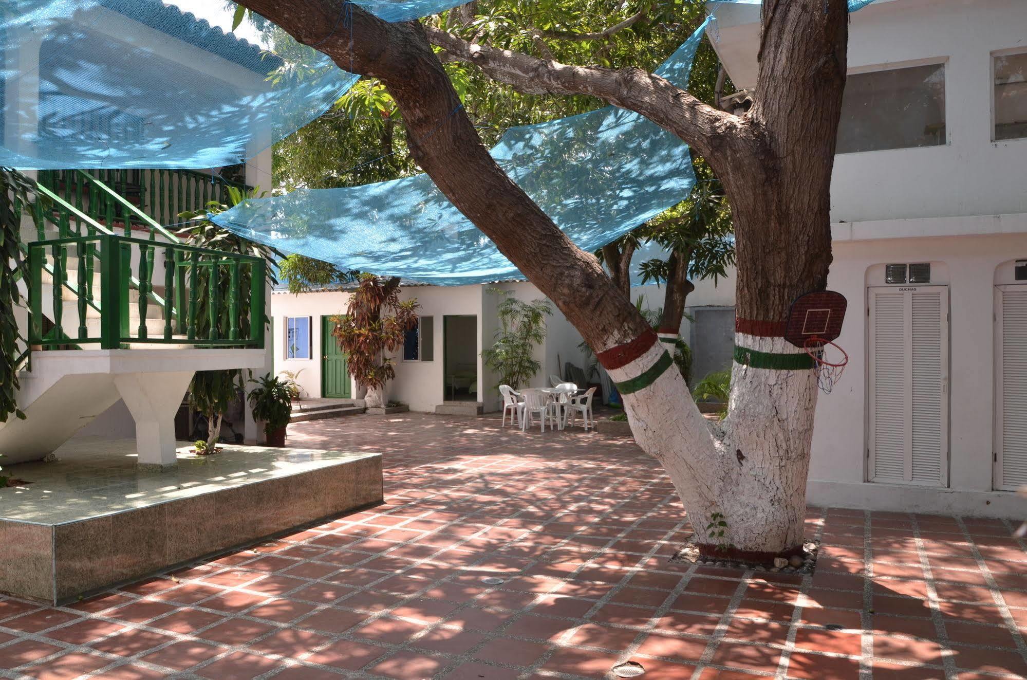 Hotel Vargas Airport Cartagena Esterno foto