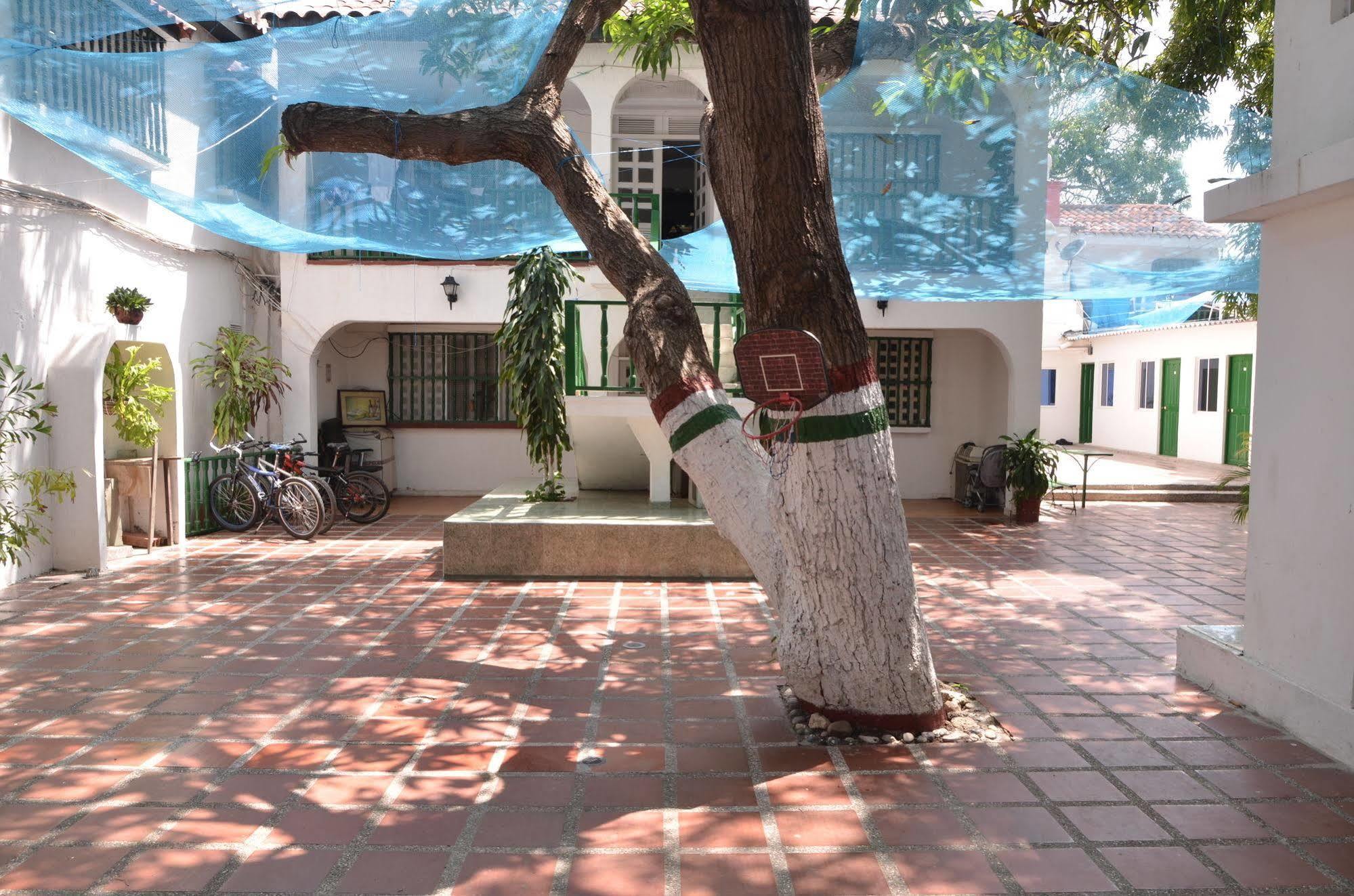 Hotel Vargas Airport Cartagena Esterno foto